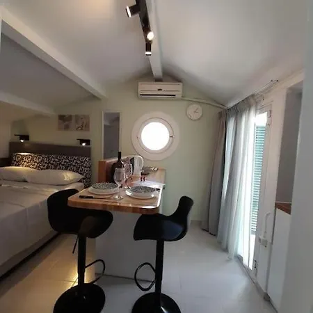 Διαμέρισμα Corfucenterstudios3 *